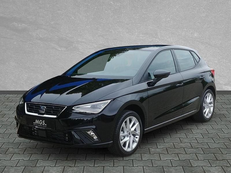 Neu Seat Ibiza FR 116 PS (85 kW) 2025 Midnight schwarz metallic Limousine