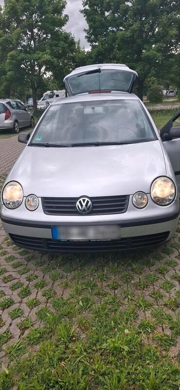Silber Gebraucht 2005 VW Polo Basis Kleinwagen | 2.450 € (Fairer Preis) - Bild 1/4