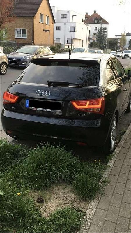 Gebraucht Audi A1 S-Line 86 PS (63 kW) 2011 Schwarz Kleinwagen