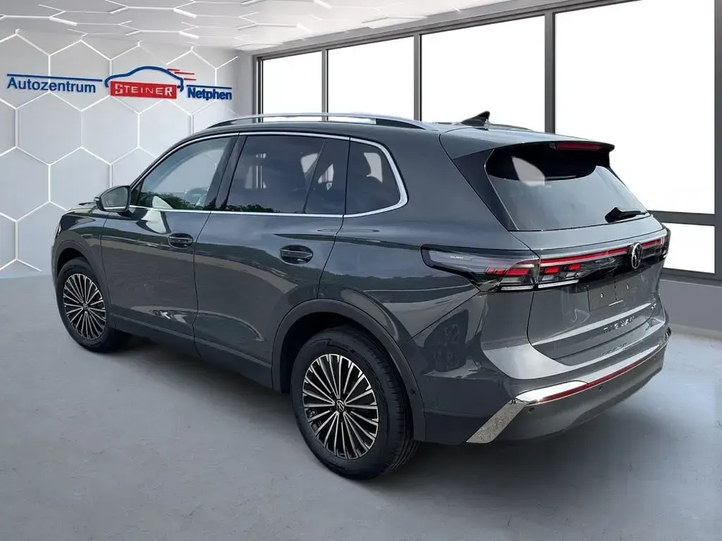 Neu VW Tiguan Style 150 PS (110 kW) 2026 Grau SUV