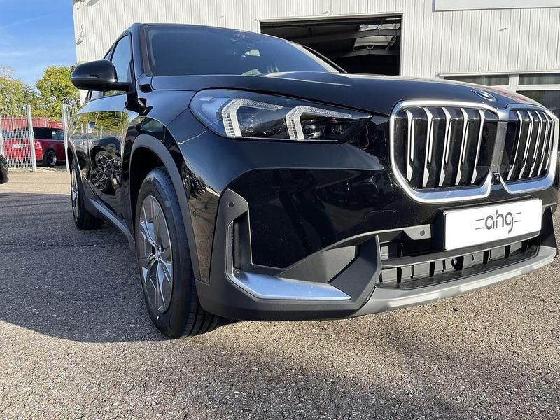Gebraucht BMW iX1 150 kW (204 PS) 2024 Schwarz (schwarz uni) SUV