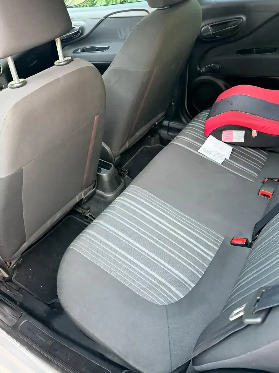 Gebraucht Fiat Grande Punto 69 PS (50 kW) 2011 Silber Kleinwagen