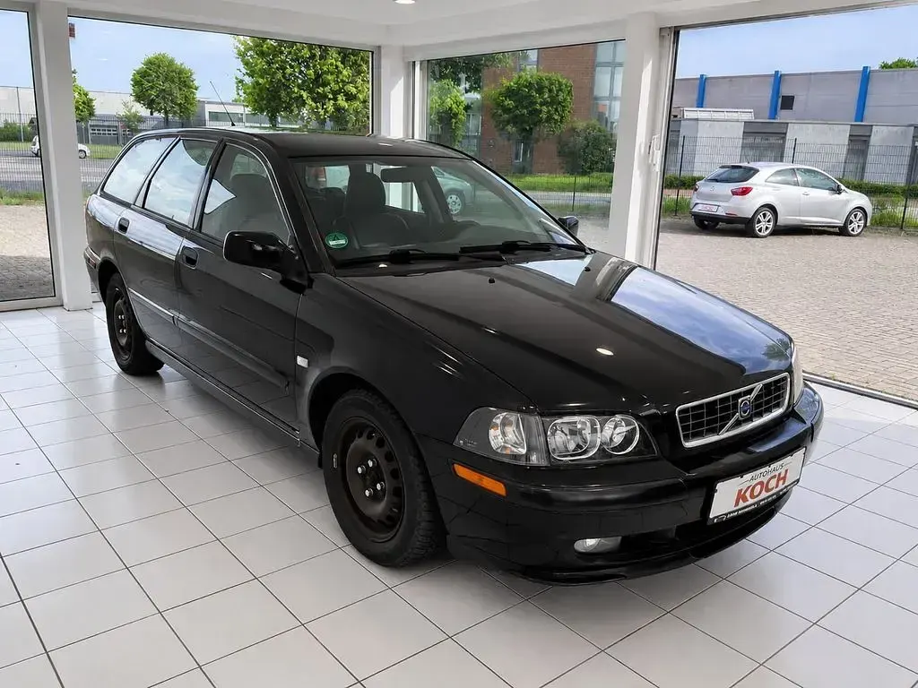 Gebraucht Volvo V40 Comfort 122 PS (89 kW) 2004 Silber Kombi