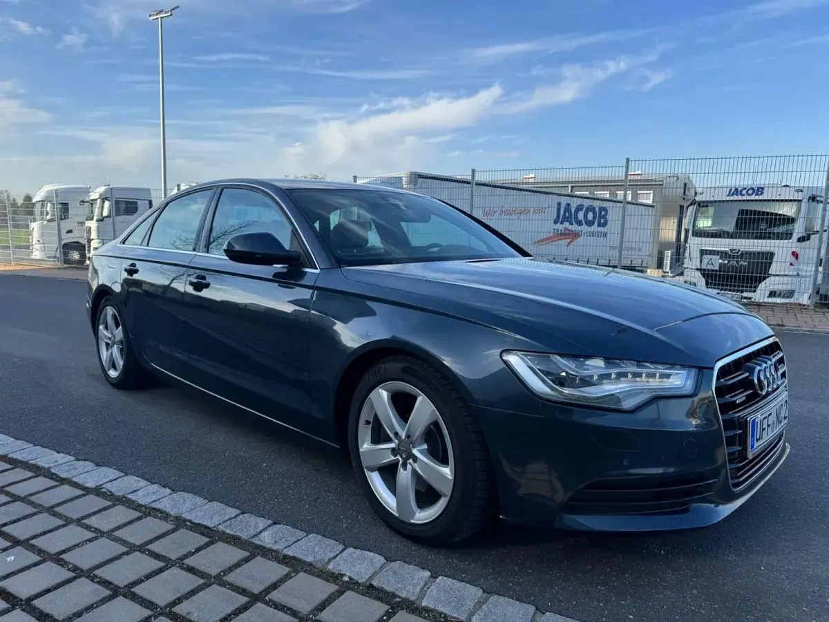 Gebraucht Audi A6 Ambiente 245 PS (180 kW) 2012 Limousine