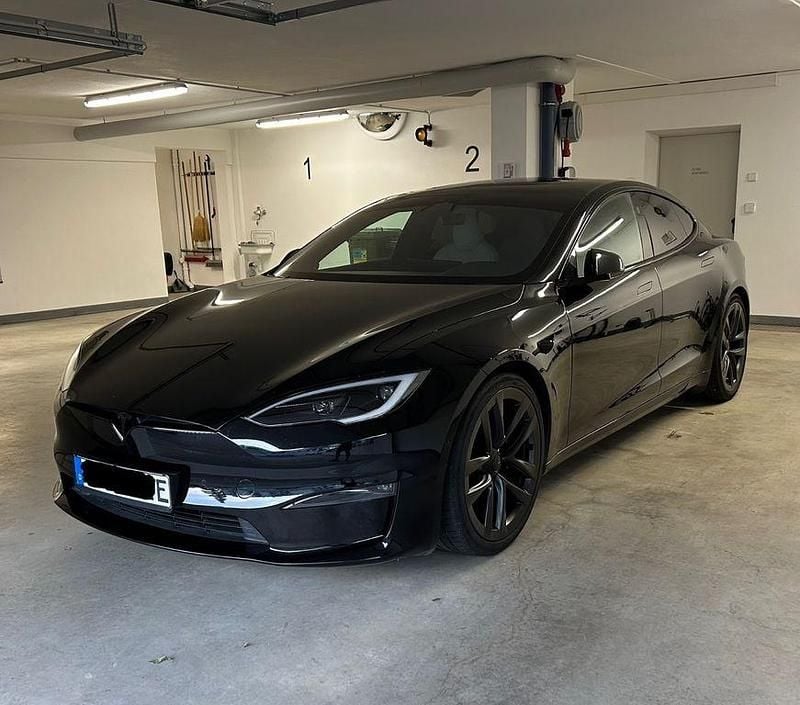 Schwarz Gebraucht 2022 Tesla Model S Plaid Limousine | 69.900 € (Fairer Preis) - Bild 1/4