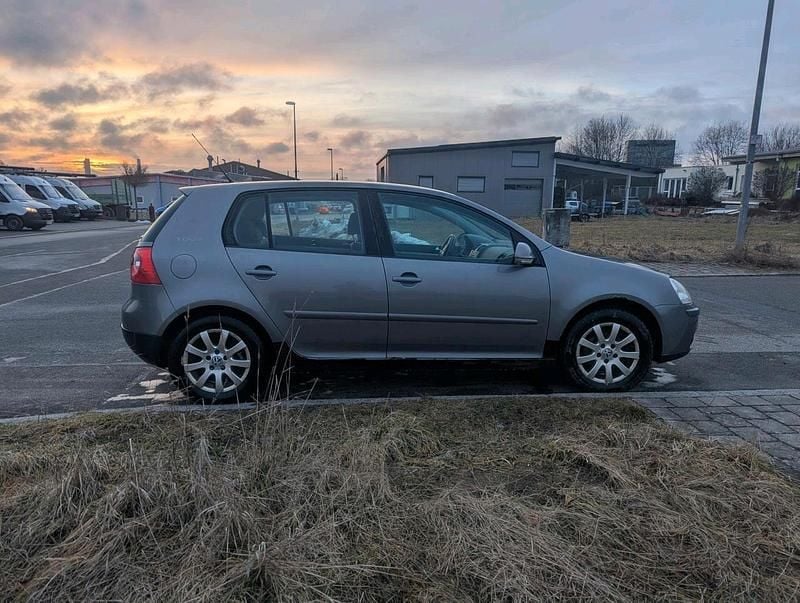 Gebraucht VW Golf V 75 PS (55 kW) 2006 Silber Kleinwagen