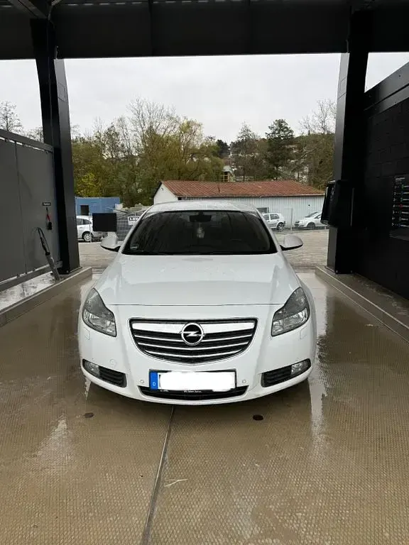 Usata Opel Insignia Active 131 CV (96 kW) 2013 Bianco Berlina