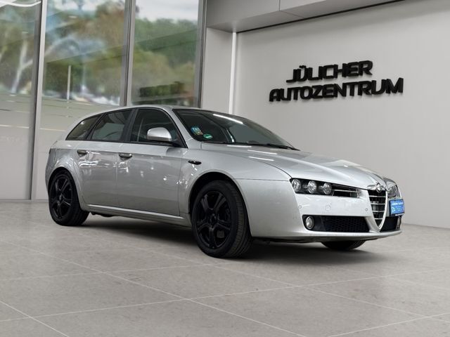 Grau Gebraucht 2006 Alfa Romeo 159 Kombi | 1.990 € (Fairer Preis) - Bild 1/4