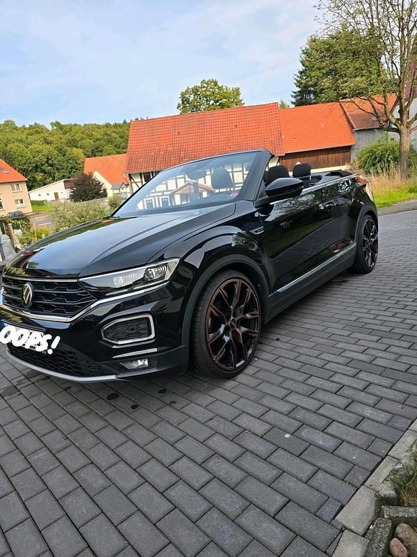 Gebraucht VW T-Roc Cabriolet Active 150 PS (110 kW) 2021 Schwarz Cabrio