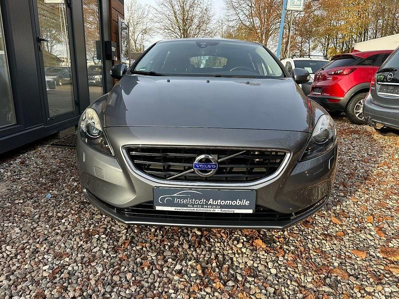 Gebraucht Volvo V40 You! 120 PS (88 kW) 2014 Grau Limousine