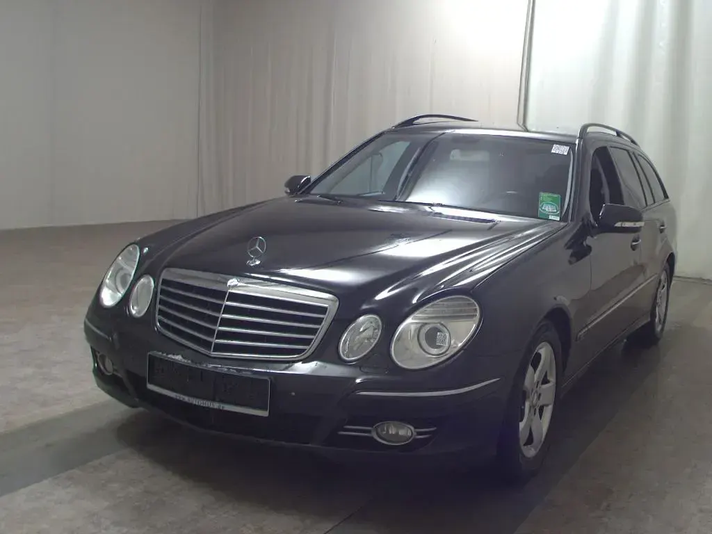 Second-hand Mercedes E220 Avantgarde 170 CP (125 kW) 2009 Negru Break