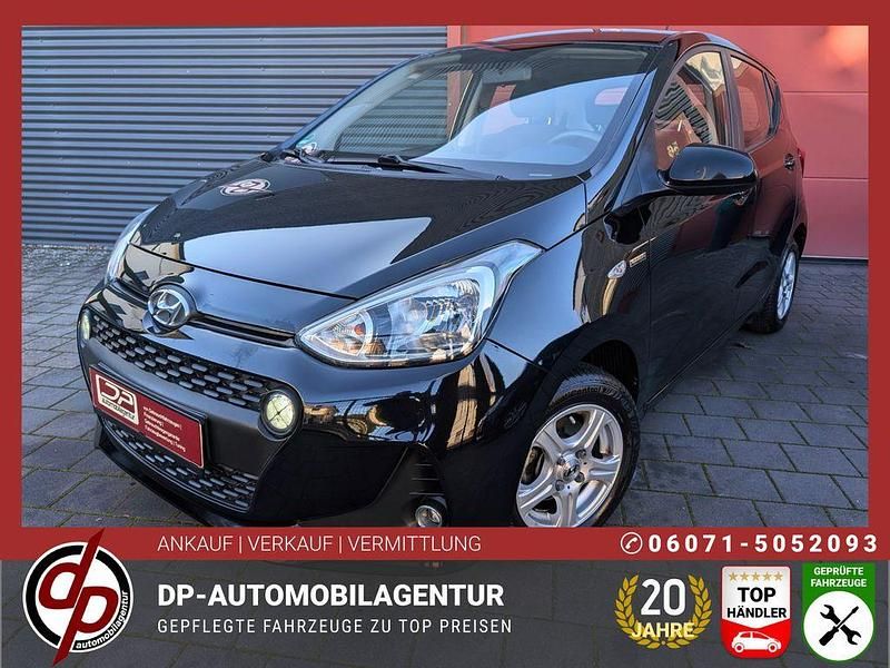 Gebraucht Hyundai i10 67 PS (49 kW) 2017 Schwarz Kleinwagen