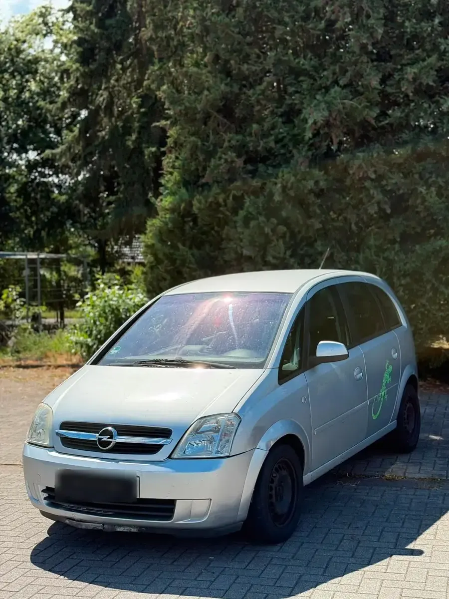 Gebraucht Opel Meriva 89 PS (65 kW) 2005 Silber Van / Kleinbus