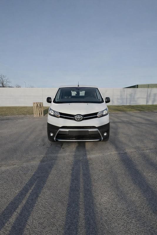 Gebraucht Toyota Proace 122 PS (89 kW) 2019 Weiß Van / Kleinbus