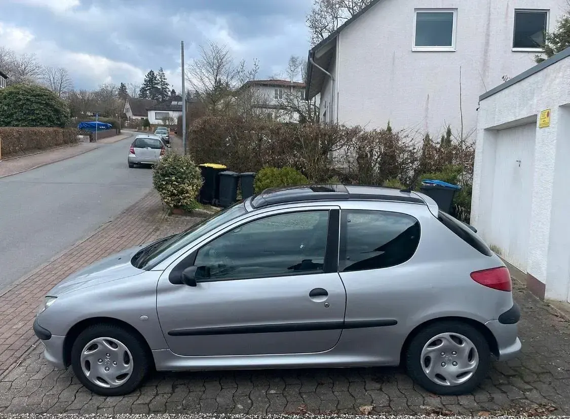 Brugt Peugeot 206 60 HK (44 kW) 2001 Sølv Hatchback