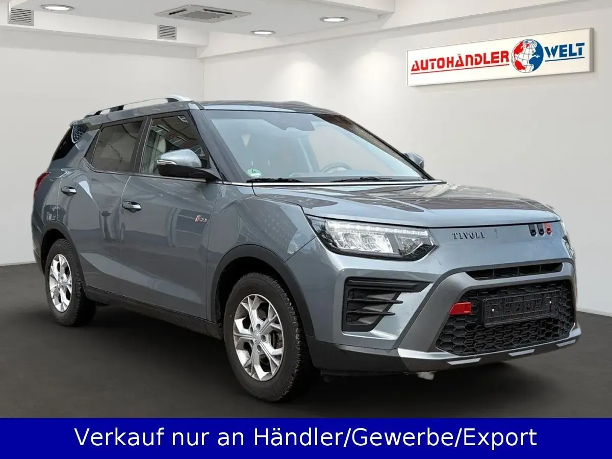 Gebraucht SsangYong Tivoli 163 PS (119 kW) 2024 Grau SUV