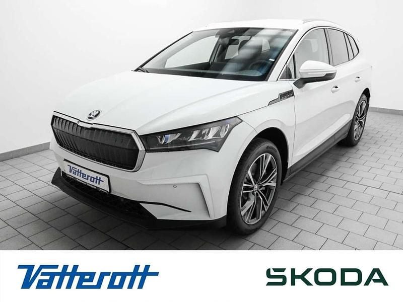 Moonweiss metallic Gebraucht 2024 Skoda Enyaq iV Loft SUV | 40.750 € (Guter Preis) - Bild 1/4