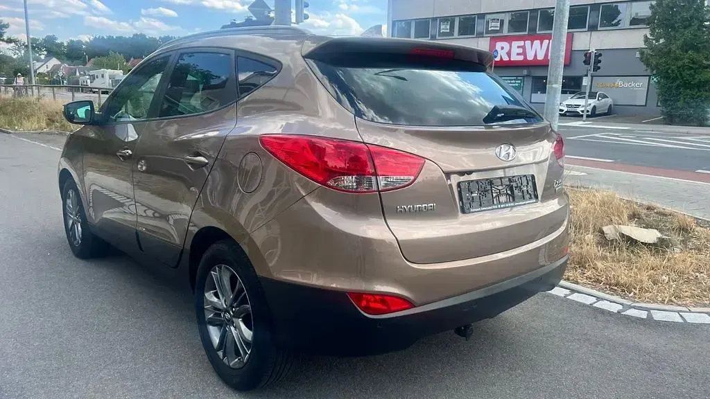 Gebraucht Hyundai ix35 Style 136 PS (100 kW) 2014 Braun SUV