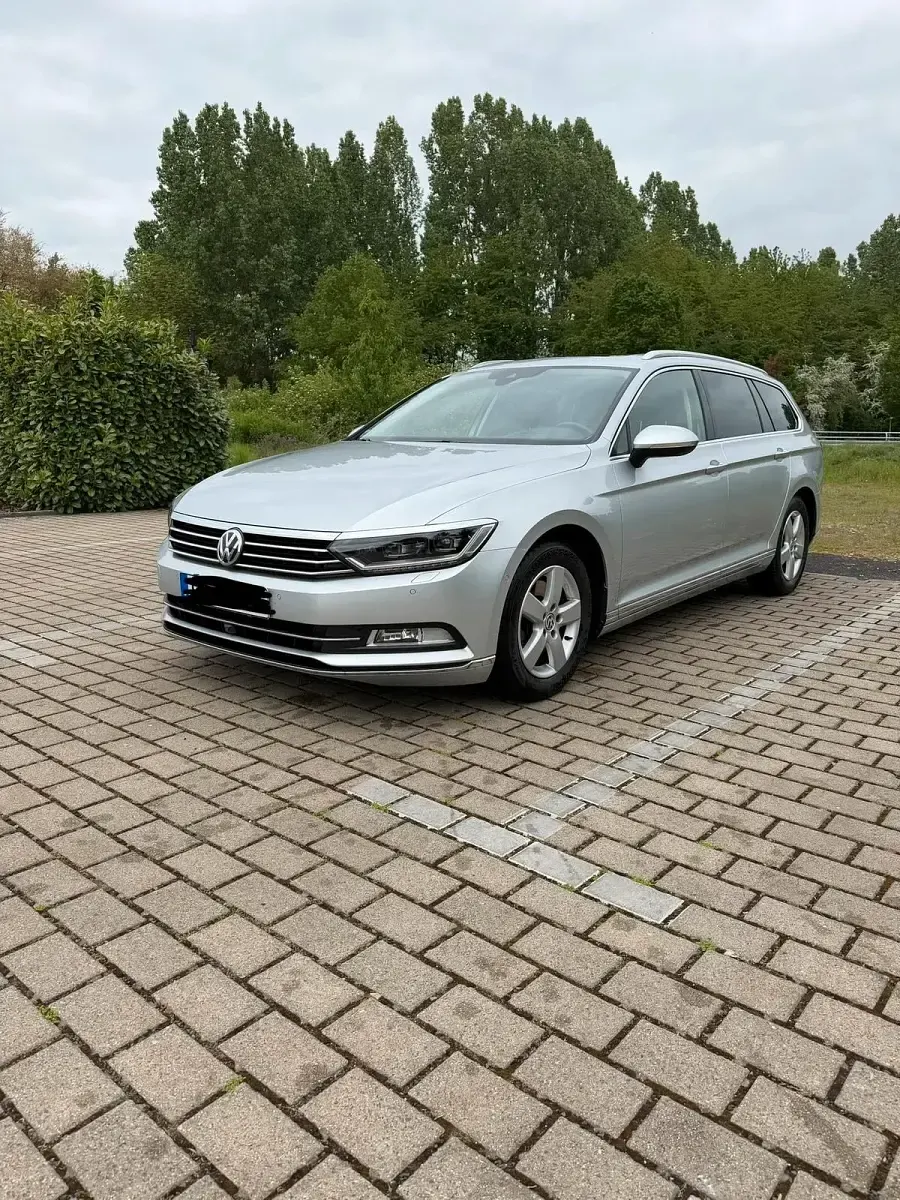 Gebraucht VW Passat Highline 190 PS (139 kW) 2019 Silber Kombi