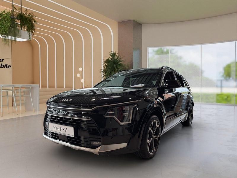 Auroraschwarzmet Gebraucht 2025 Kia Niro Spirit SUV | 31.880 € (Guter Preis) - Bild 1/4