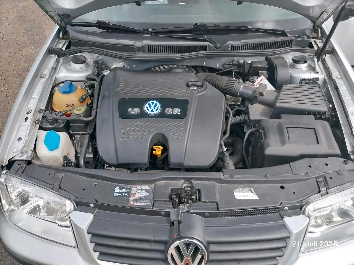 Gebraucht VW Bora 102 PS (75 kW) 2001 Silber Limousine