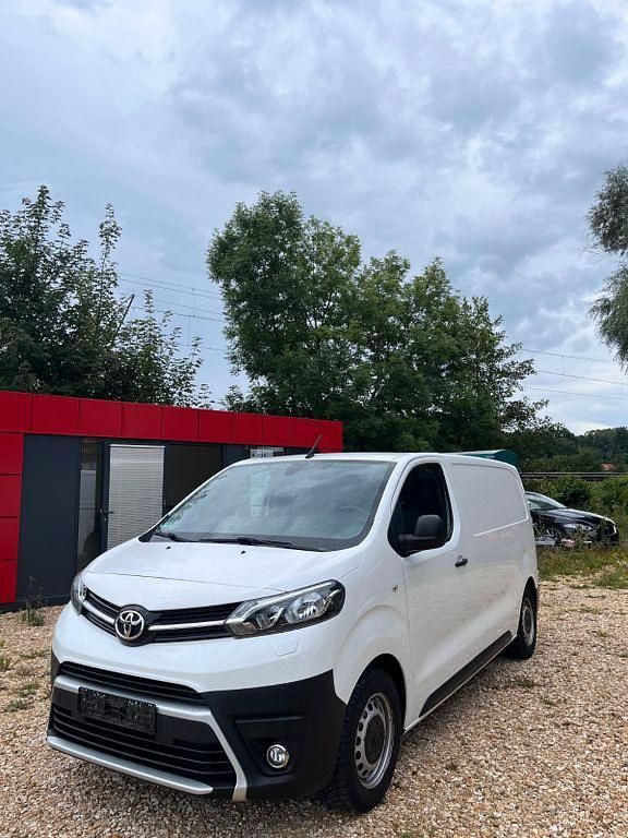 Weiß Gebraucht 2019 Toyota Proace Van | 17.900 € (Fairer Preis) - Bild 1/4