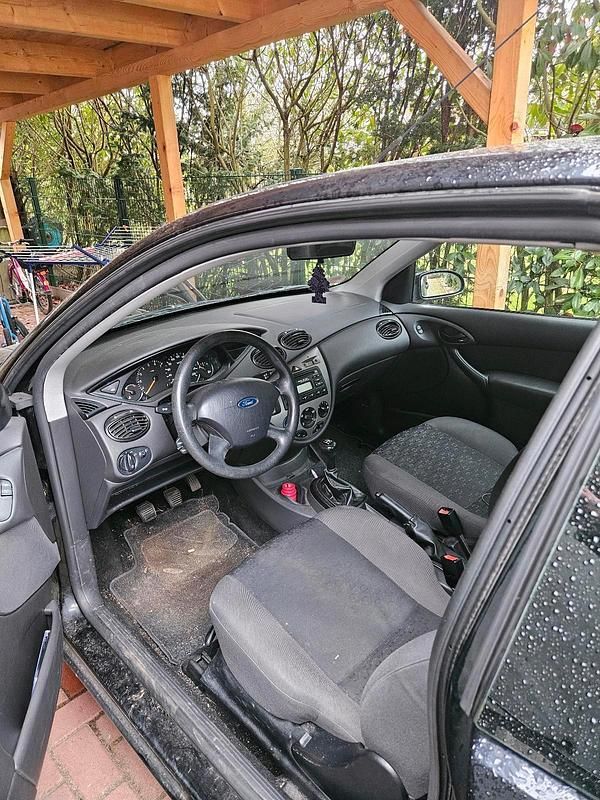 Gebraucht Ford Focus 96 PS (70 kW) 2004 Schwarz Kleinwagen