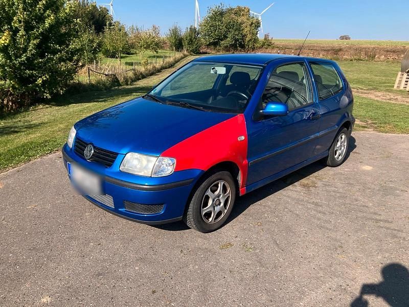 Blau Gebraucht 2002 VW Polo Kleinwagen | 200 € (Superpreis) - Bild 1/4