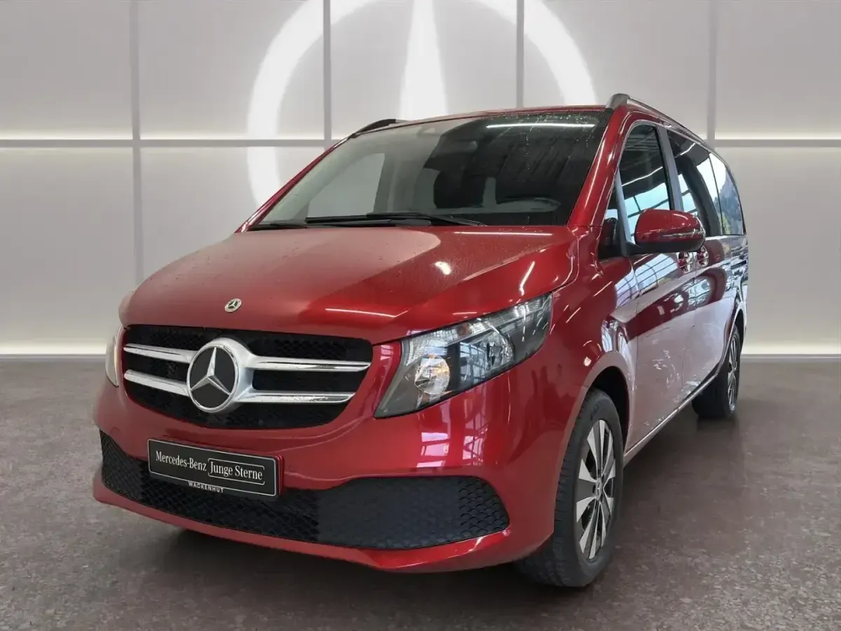 Gebraucht Mercedes V250 Edition 190 PS (139 kW) 2022 Rot Van / Kleinbus