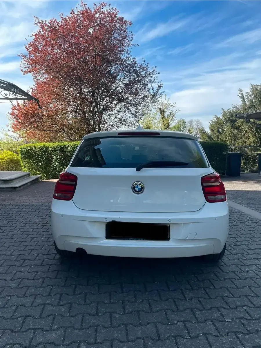 Gebraucht BMW 116 136 PS (100 kW) 2014 Weiß Kleinwagen