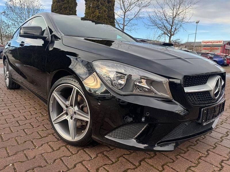 Gebraucht Mercedes CLA200 136 PS (100 kW) 2015 Schwarz Limousine