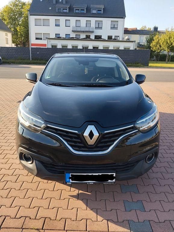 Schwarz Gebraucht 2016 Renault Kadjar LIMITED SUV | 9.999 € (Fairer Preis) - Bild 1/4