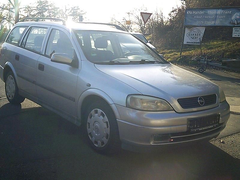 Gebraucht Opel Astra 101 PS (74 kW) 1998 Silber Kombi