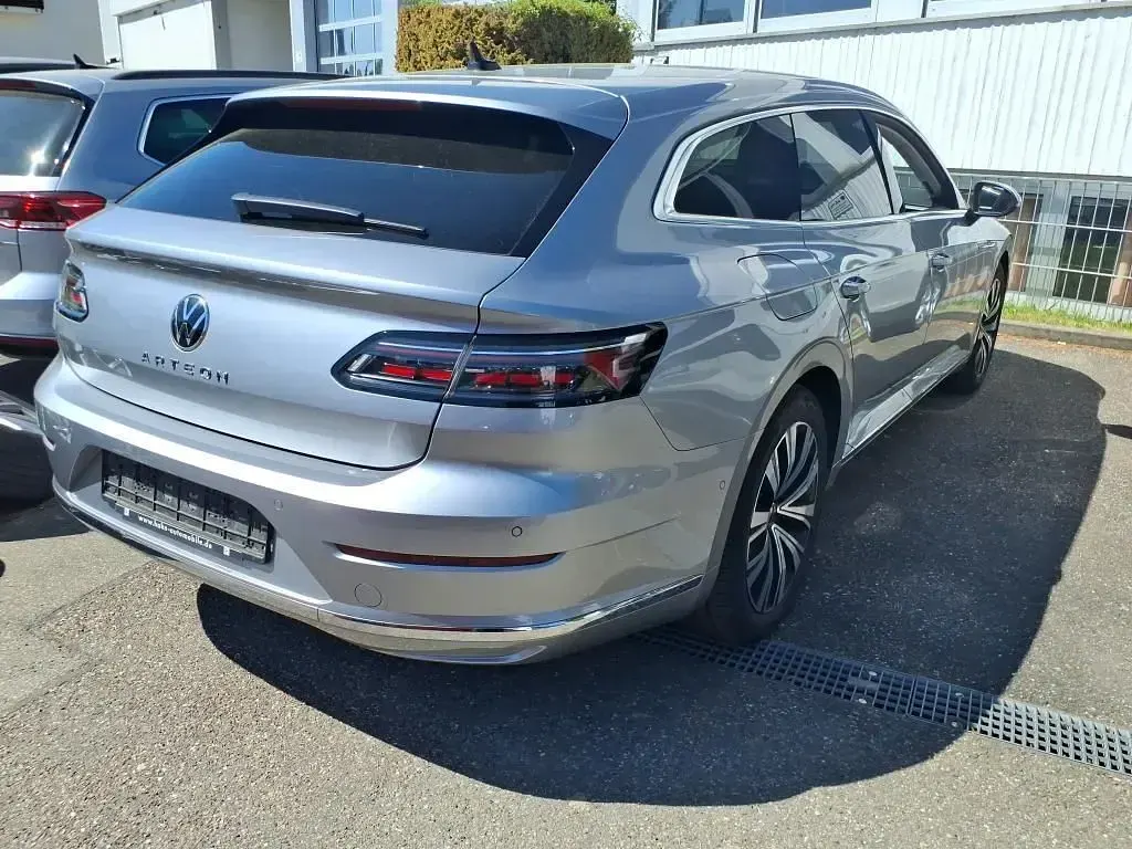 Gebraucht VW Arteon Elegance 150 PS (110 kW) 2023 Silber Limousine