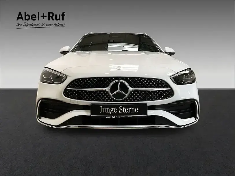 Gebraucht Mercedes C220 AMG 197 PS (144 kW) 2025 Weiß Limousine