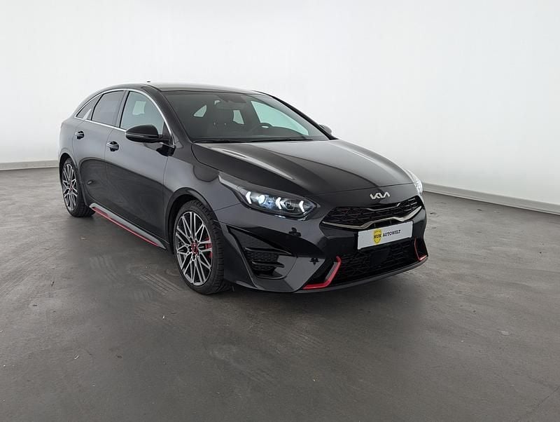 Gebraucht Kia ProCeed GT 204 PS (150 kW) 2023 Black pearl Kombi