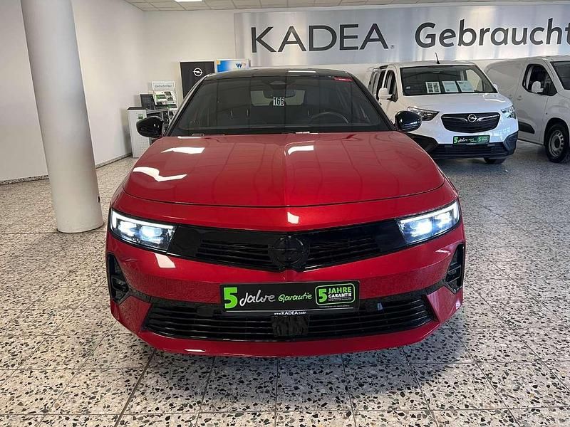 Gebraucht Opel Astra GS Line 181 PS (133 kW) 2022 Chili rot/kardio rot (metallic) Limousine
