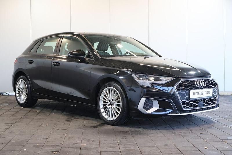 Gebraucht Audi A3 Advanced 110 PS (80 kW) 2022 Schwarz Limousine