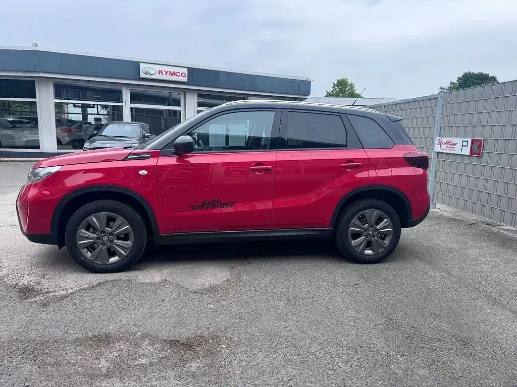 Gebraucht Suzuki Vitara Comfort 109 PS (80 kW) 2025 Rot SUV
