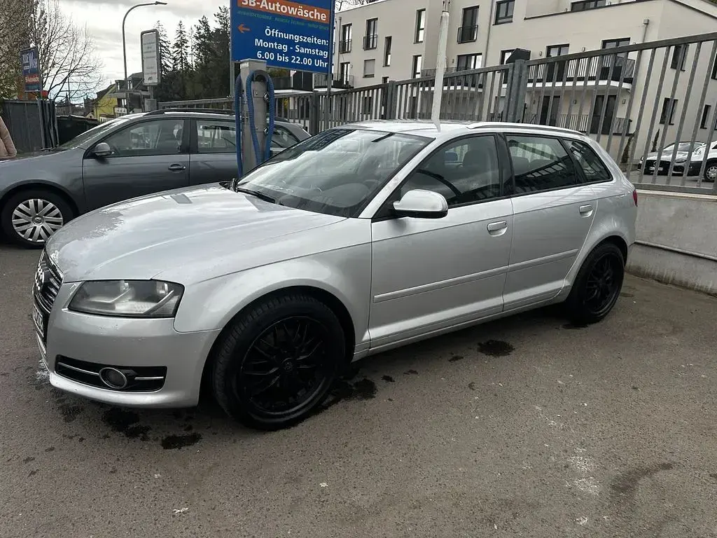 Gebraucht Audi A3 Sport 125 PS (91 kW) 2011 Silber Kleinwagen