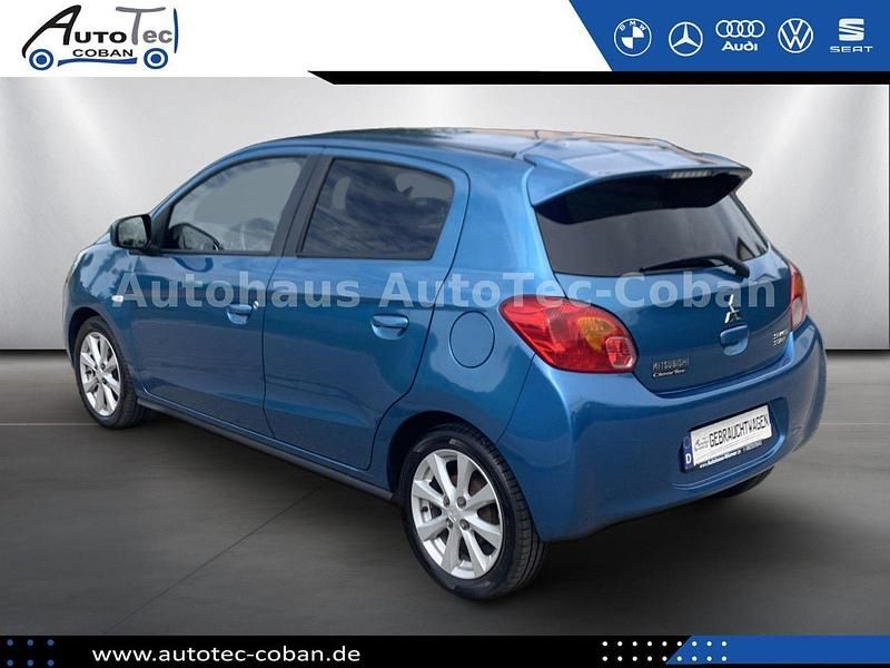 Gebraucht Mitsubishi Space Star 80 PS (58 kW) 2014 Blau Kleinwagen
