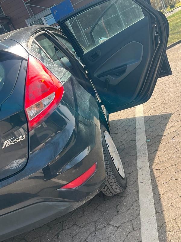 Gebraucht Ford Fiesta 83 PS (61 kW) 2009 Schwarz Kleinwagen
