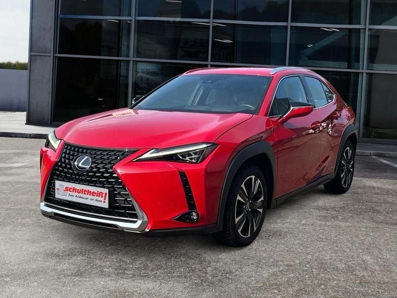 Rot Gebraucht 2021 Lexus UX 250h E-FOUR SUV | 26.890 € (Fairer Preis) - Bild 1/4
