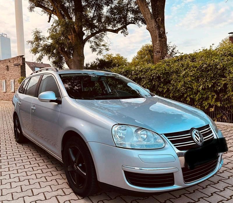 Silber Gebraucht 2008 VW Golf V Kombi | 3.749 € (Fairer Preis) - Bild 1/4