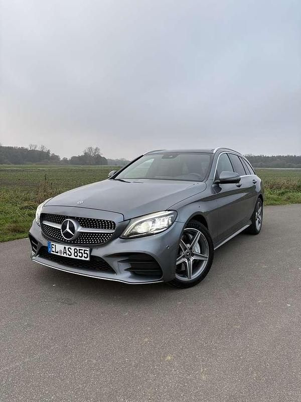 Grau Gebraucht 2018 Mercedes C400 AMG line Kombi | 27.000 € (Guter Preis) - Bild 1/4