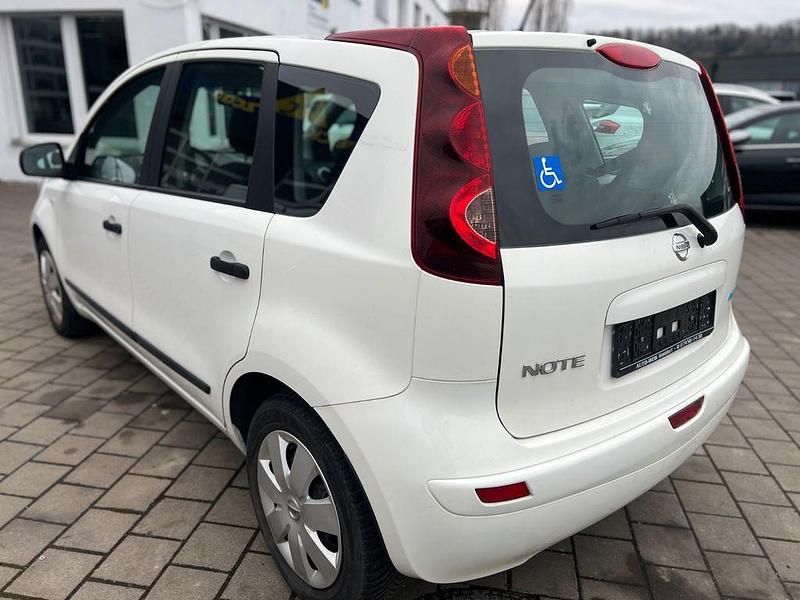 Gebraucht Nissan Note Visia 88 PS (64 kW) 2012 Weiß Kleinwagen