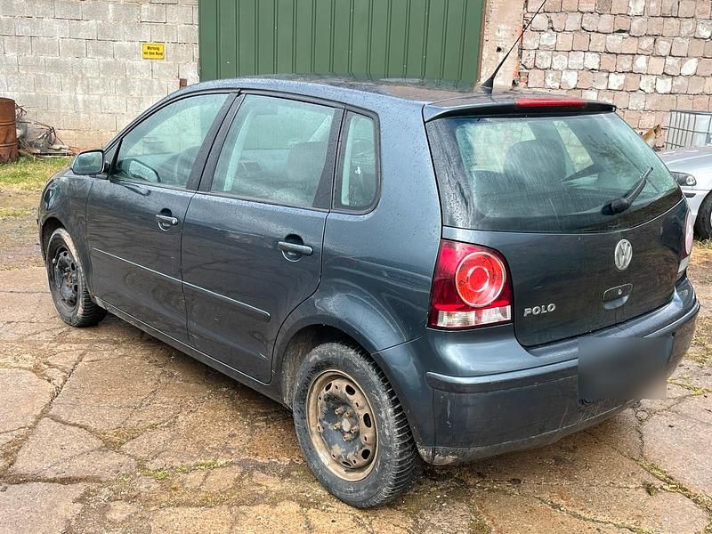 Gebraucht VW Polo 68 PS (50 kW) 2007 Grau Kleinwagen