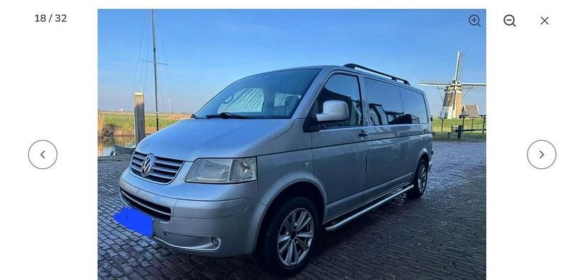 Silber Gebraucht 2009 VW Caravelle Edition Van / Kleinbus | 11.950 € - Bild 1/4