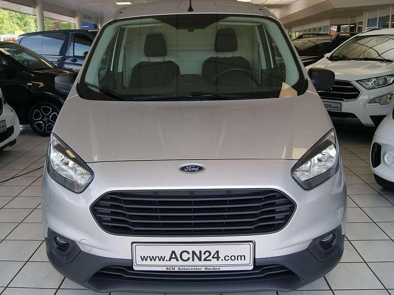 Gebraucht Ford Transit Trend 101 PS (74 kW) 2019 Polarsilber metallic Van / Kleinbus