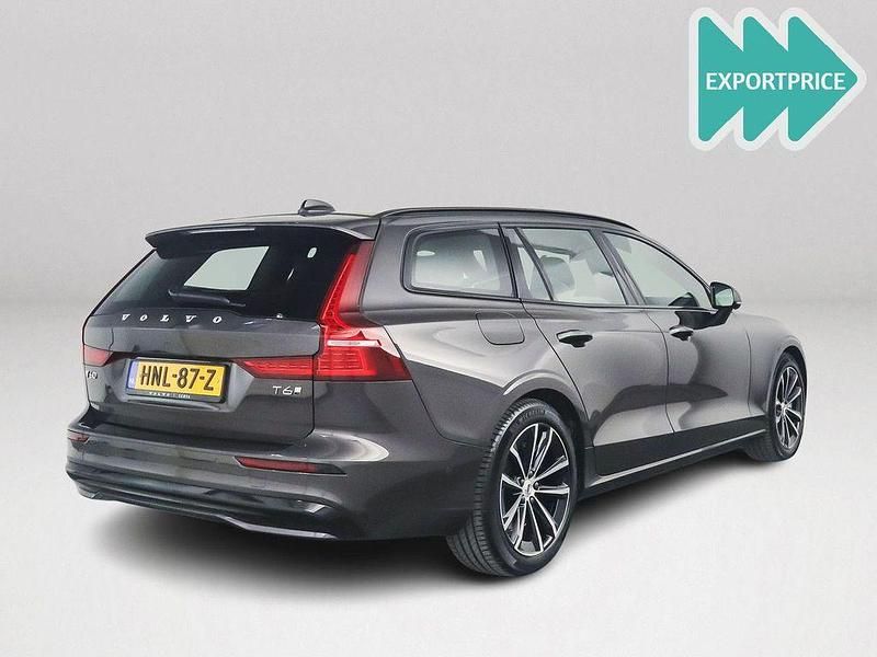 Gebraucht Volvo V60 Plus 349 PS (256 kW) 2025 Grau Kombi